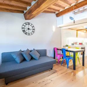 Casa San Paolino Dentro Le Muraelegant Flat Wifi E Selfcheckin Appartamento